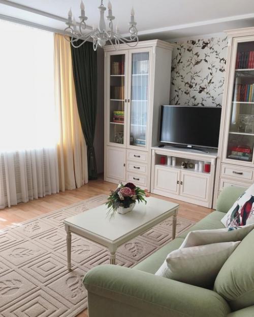 Владелец данной квартиры поделился с нами снимками, как квартира выглядела до начала ремонта и что по итогу получилось. 05