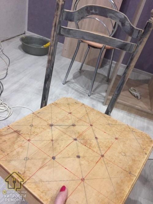 Девушка видела у нас материалы, как люди давали новую жизнь старой мебели и поделилась своей проделанной работой. 01