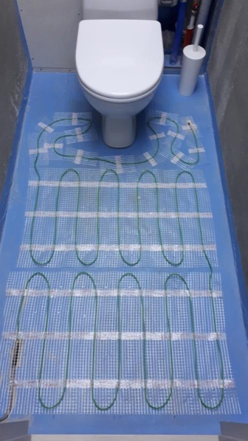 Я хочу продемонстрировать полный процесс ремонта моего туалета - от начала до конца. 01