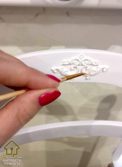 Девушка видела у нас материалы, как люди давали новую жизнь старой мебели и поделилась своей проделанной работой. 07