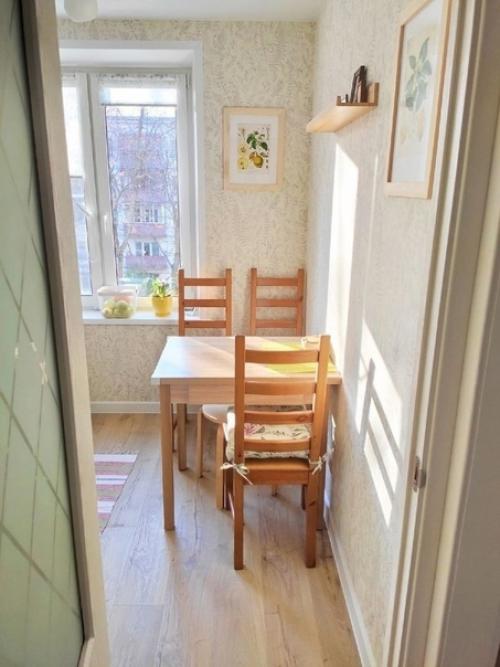 В случае если у вас квартира тоже в хрущевке, то дизайн моей кухни может вам пригодиться, когда вы соберетесь делать ремонт. 03