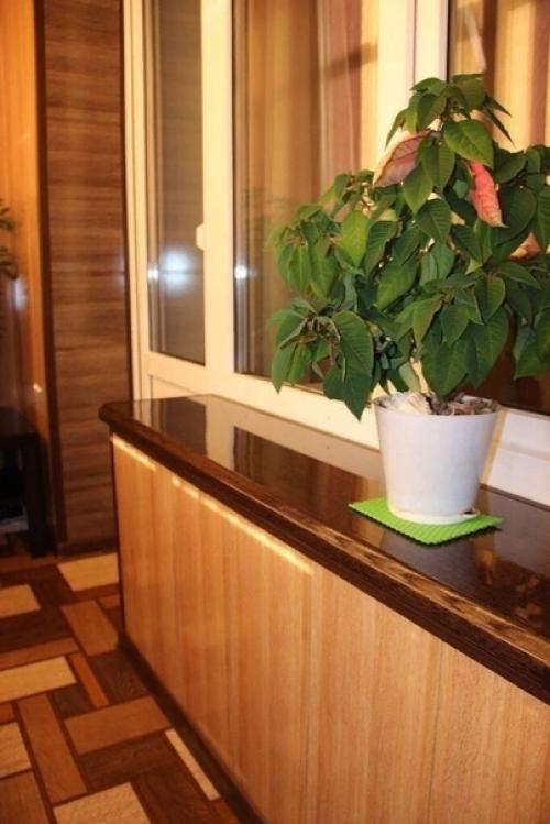 Вот, за одни выходные муж сделал нам симпатичный балкончик, вполне бюджетненько и со вкусом. 05