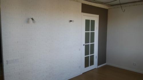 Мы долго все ломали, затем столько же выносили весь мусор, чтобы получить по итогу цивильную квартиру. 08