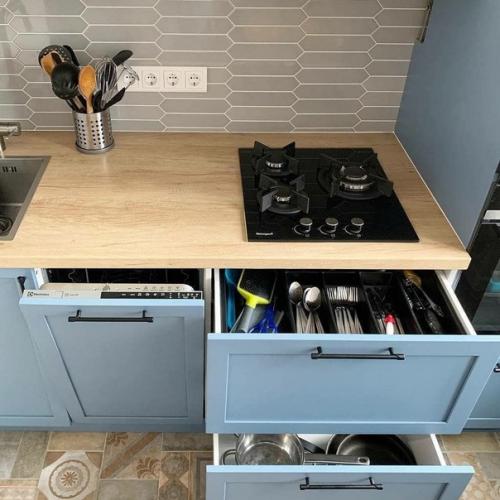 Наша небольшая кухня, сделанная по индивидуальному проекту. 04