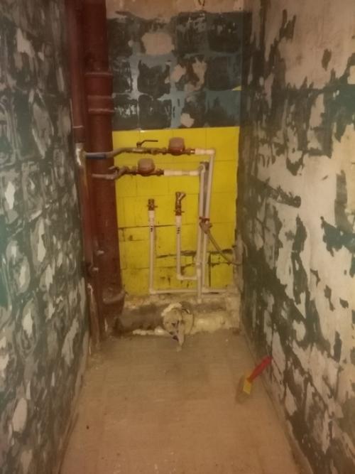 Показываю как я поэтапно делал ремонт в туалете, может послужить инструкцией для тех кто собирается заниматься тем же занятием.