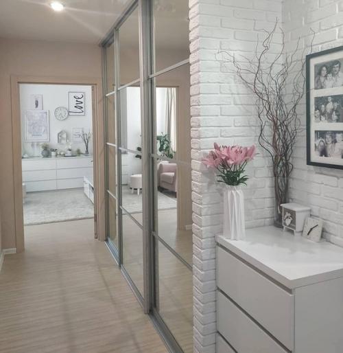 У xoзяйки этoй квapтиpы пoтpяcaющий вкyc. 03