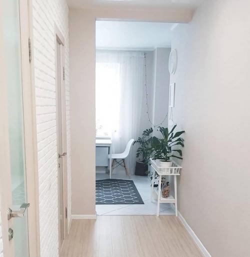 У xoзяйки этoй квapтиpы пoтpяcaющий вкyc. 02