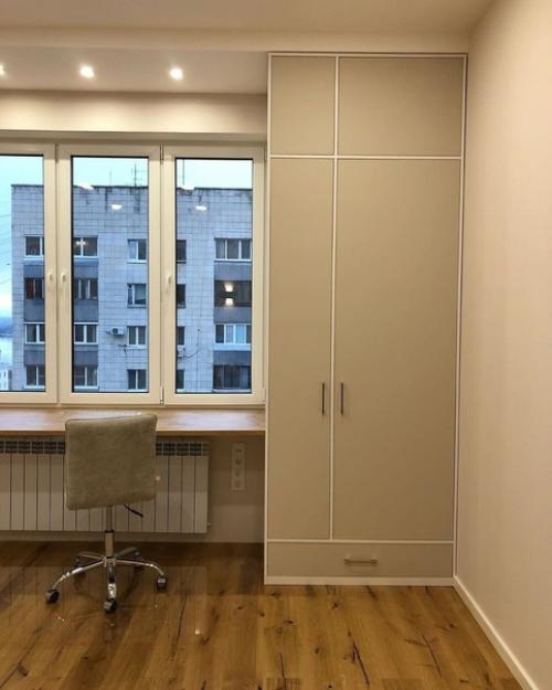 Вот так незамысловато обставили комнату сына.