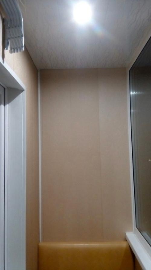 Мы с мужем превратили наш балкон в уютное и стильное пространство! 04