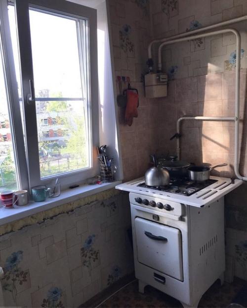 Вот так мы обновили ремонт на кухне, точнее все полностью переделали. 03