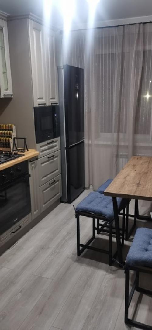 Сдавали квартиру 10 лет, решили переехать, но сначала сделать ремонт. 01