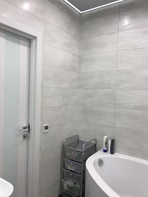 Вот таким образом оформили санузел. 02