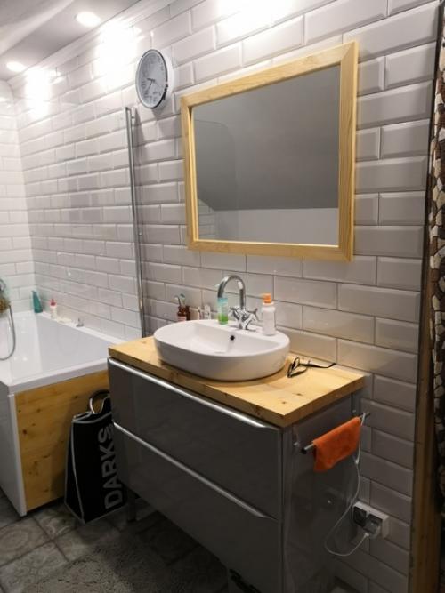 Вот такую ванную комнату мы у себя на чердаке забабахали. 03