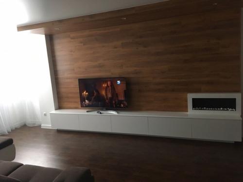 Показываю вам наш скромный ремонт в квартире, который мы решили сделать в неком таком деловом стиле. 04