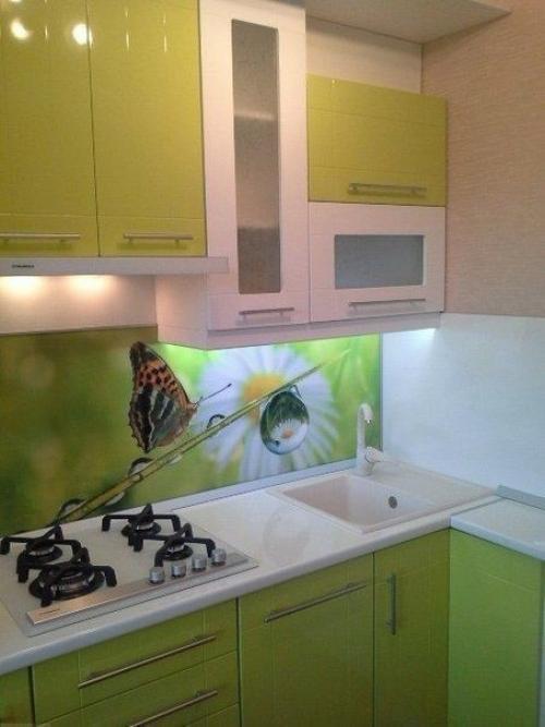 Вот так мы свою небольшую кухню оформили. 07