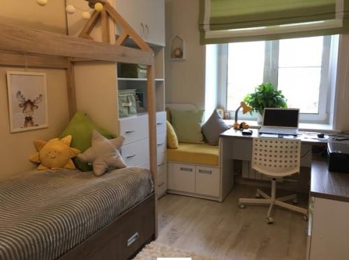 Вот так мы переделали старую гостинную, в стильную детскую комнату. 04