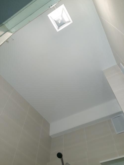 Сначала потребовалось изрядно попотеть, чтобы отковырять всю плитку. 05