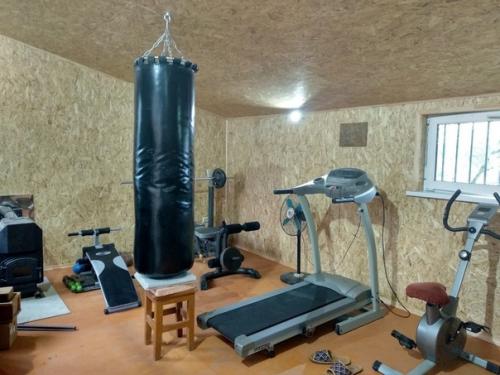 Хочу показать вам какую берлогу я себе соорудил на участке. 01