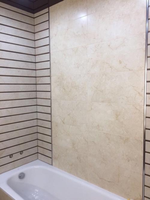 Наш санузел. Площадь очень маленькая, пришлось конкретно так подумать, как лучше всего все разместить там.