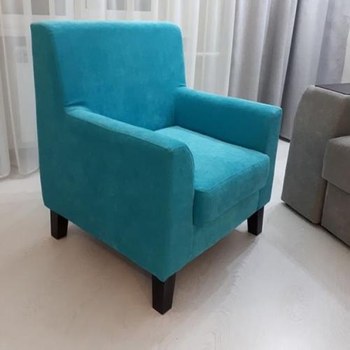 Это наш зал, который мы делали по своему дизайнерскому проекту. 05