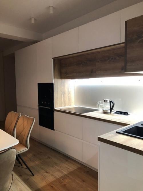 Всегда мечтала о кухне без ручек, в стиле техно если не ошибаюсь. 03