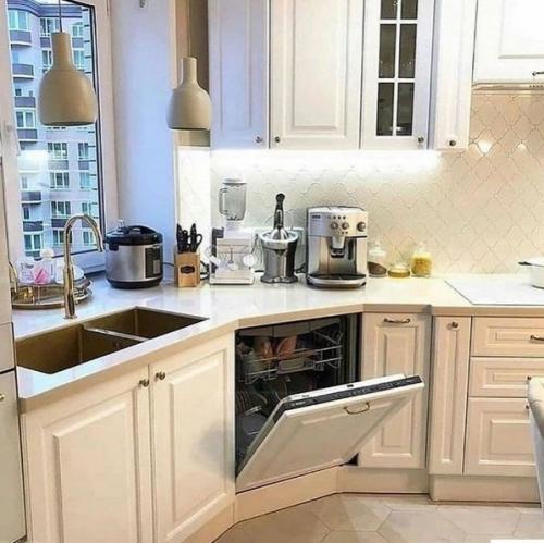 Это моя кухня столовая. 01