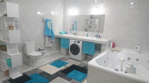 Я всегда мечтала о просторной ванной, где есть где развернуться. 01