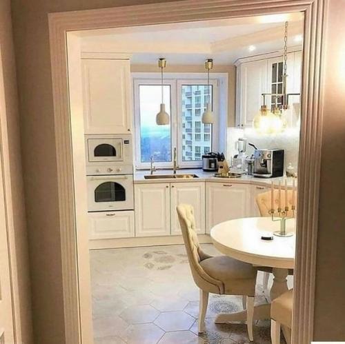 Это моя кухня столовая. 04