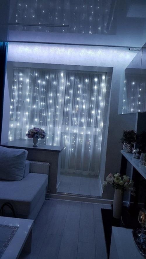 Наша гостинная и по совместительству спальная комната. 06