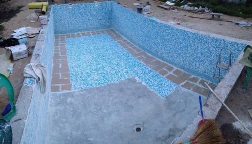 Получилось что я сделал себе бассейн. 03