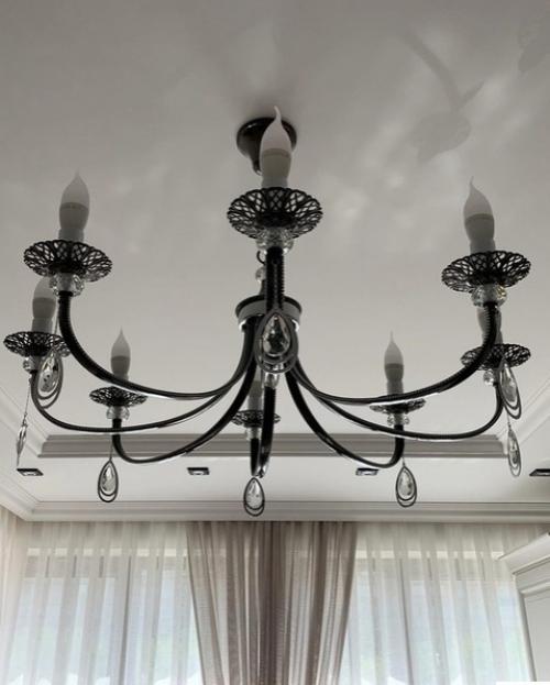 Оформили себе кухню вот в таком классическом стиле. 07