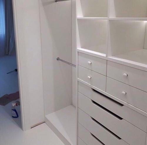 Всегда мечтала о просторной гардеробной комнате. 02