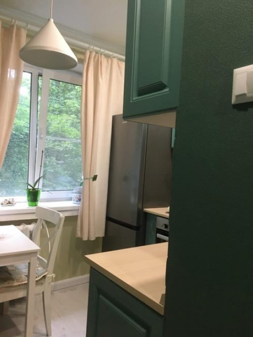 Вот такая кухня, всю мебель и цвет выбирала жена, я только воплощал её идеи. 07