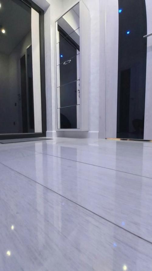 Такой ремонт вышел в прихожей. 02