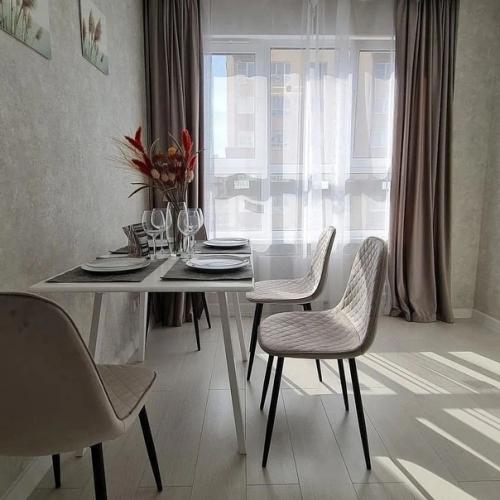 Очень стильный ремонт в квартире, сделанный в светлых тонах.