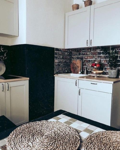 Обновили себе кухню, бюджет был небольшой. 03