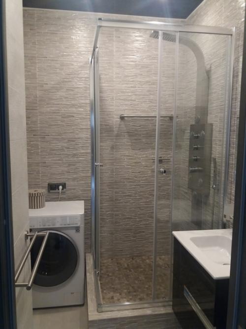 Вот такие интерьеры я сделал в своих ванной комнате и туалете. 02