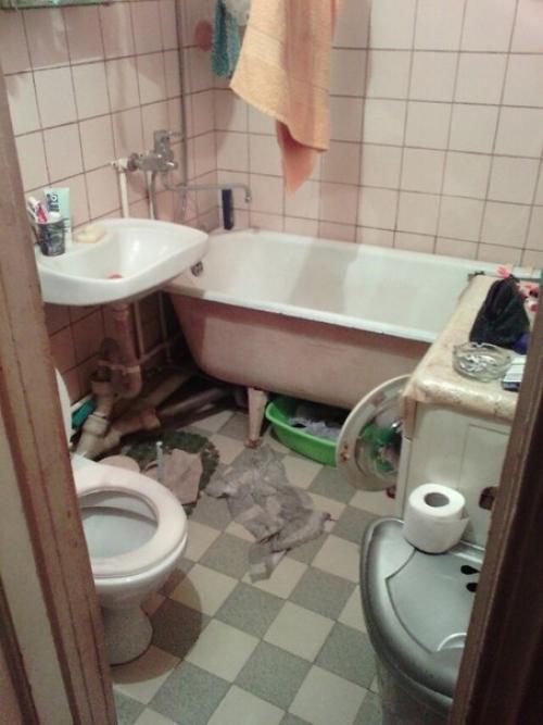 Сделали ремонт в ванной комнате, совмещённой с санузлом. 02