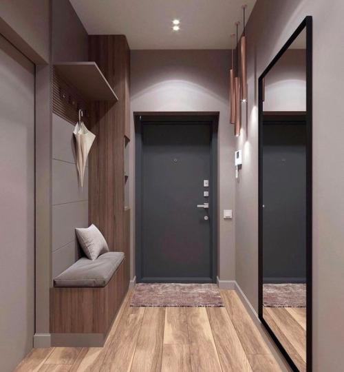 Шикарная прихожая комната, с удобным огромным зеркалом. 01