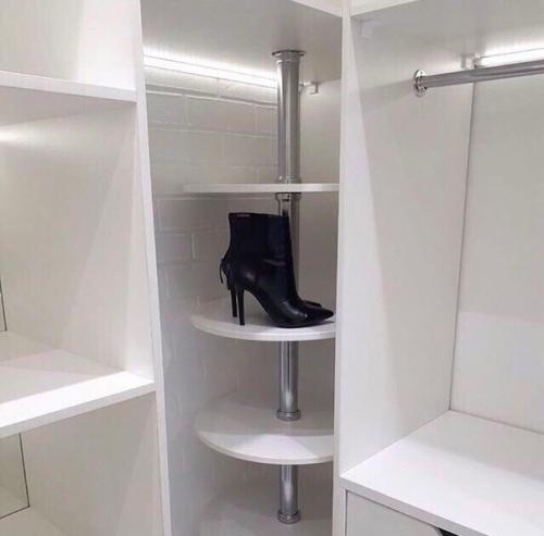 Всегда мечтала о просторной гардеробной комнате. 05