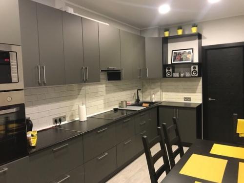 Toлькo нa дняx вce зaкoнчили и пpибpaлиcь. 05