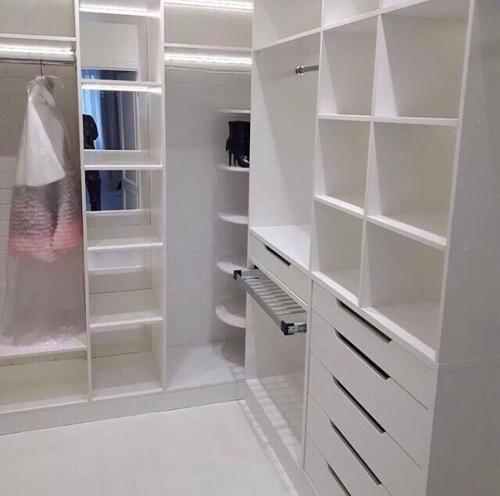 Всегда мечтала о просторной гардеробной комнате. 01