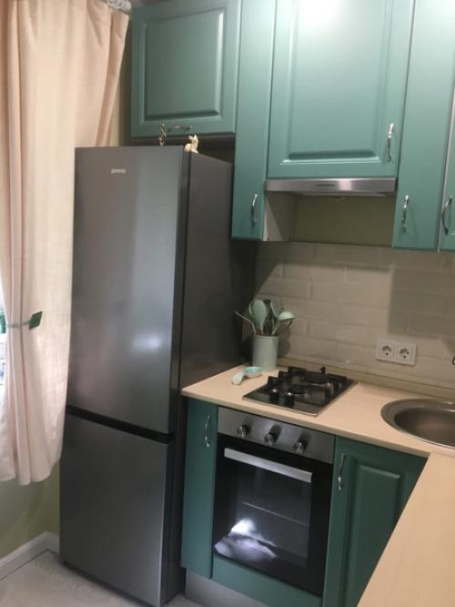 Вот такая кухня, всю мебель и цвет выбирала жена, я только воплощал её идеи. 04