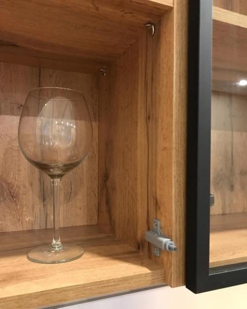 Давно мечтала о современной кухне, муж осуществил эту мечту. 06