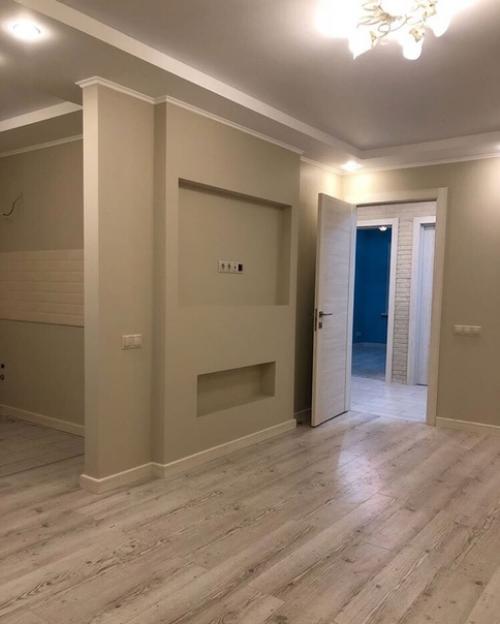 Закончили ремонт в нашей новой квартире, осталось дождаться мебель и собрать её.