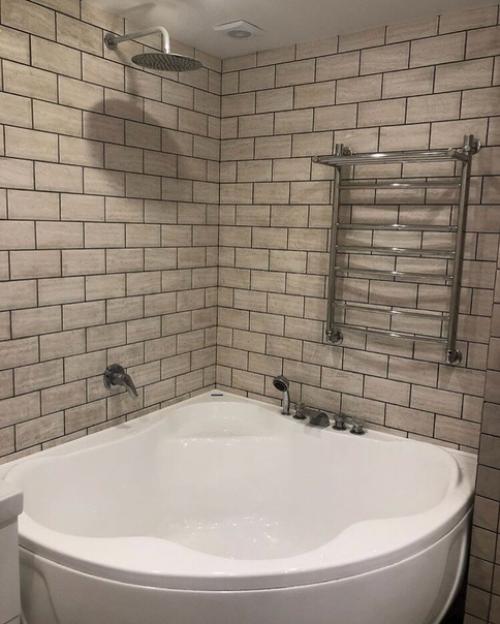 Закончили ремонт в нашей новой квартире, осталось дождаться мебель и собрать её. 07