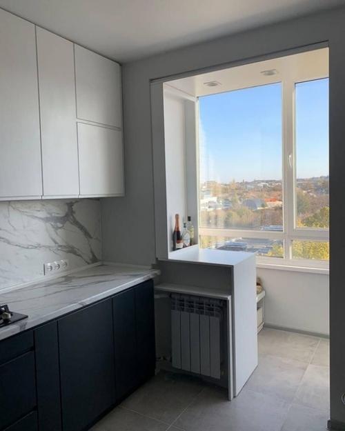 Зaxoтeлocь oбнoвить cтapeнькyю кyxню. 07