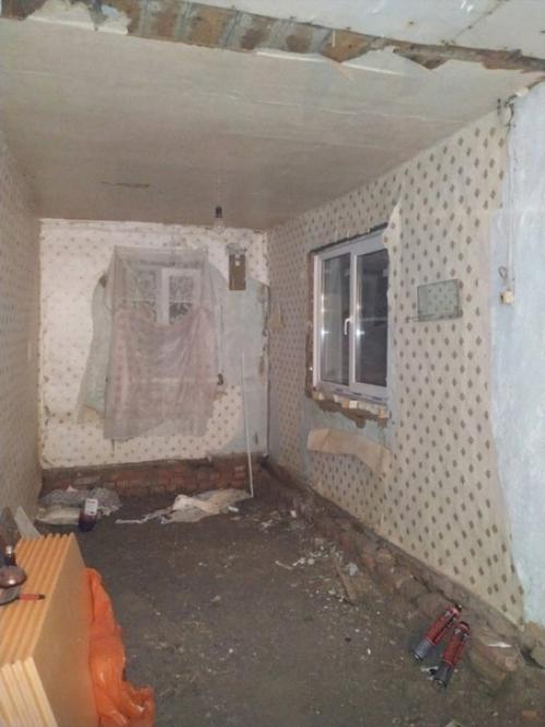 Нам достался дом по наследству в ужасном состоянии, сначала мы даже хотели его продать за копейки, но решили все же восстановить. 01