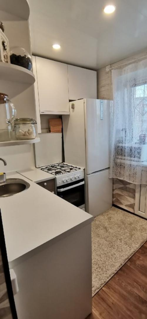 Эта наша кухня, недавно делали ремонт. 03