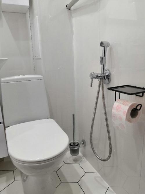 50 к и современная ванная в нашем распоряжении. 04